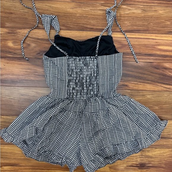 Gingham Romper size XS - Picture 2 of 6